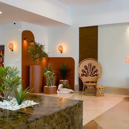 Aluna Hotell 5*