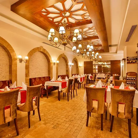 Hotell Aluna 5*