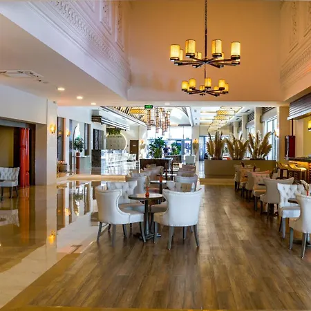 Aluna Hotell Side