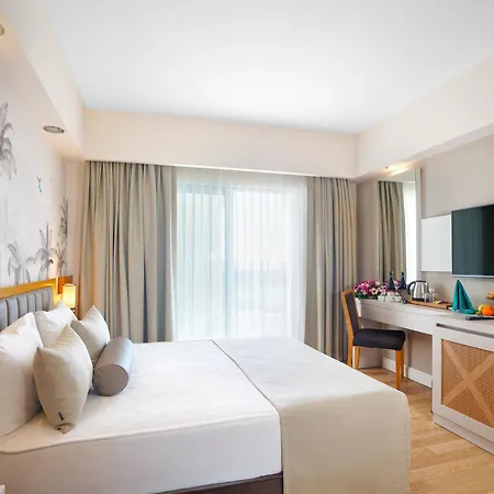 Aluna Hotell Side