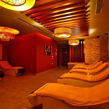Aluna Hotell Side